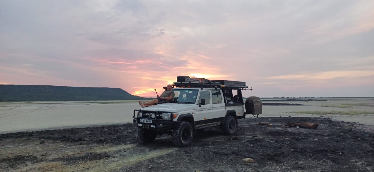 Lars Lars at LeKhubu Island